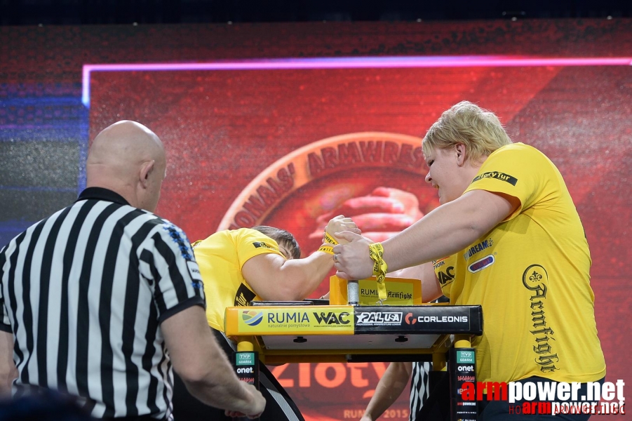 Zloty Tur 2015 by Mark Kazus - Right Hand # Siłowanie na ręce # Armwrestling # Armpower.net