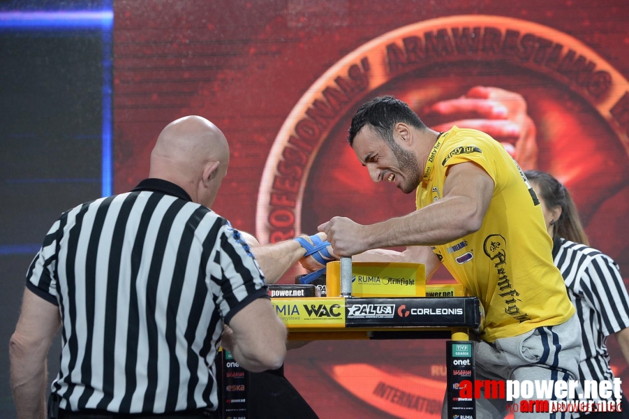 Zloty Tur 2015 by Mark Kazus - Right Hand # Armwrestling # Armpower.net