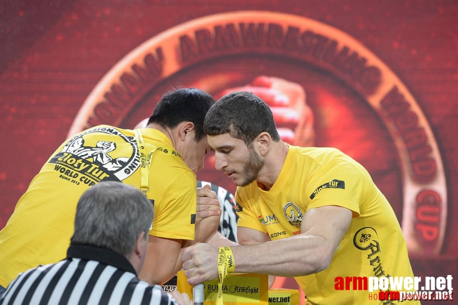 Zloty Tur 2015 by Mark Kazus - Right Hand # Armwrestling # Armpower.net