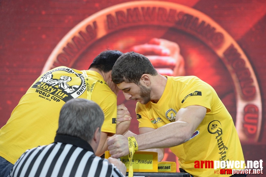 Zloty Tur 2015 by Mark Kazus - Right Hand # Siłowanie na ręce # Armwrestling # Armpower.net