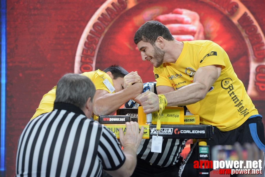 Zloty Tur 2015 by Mark Kazus - Right Hand # Armwrestling # Armpower.net