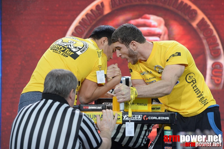 Zloty Tur 2015 by Mark Kazus - Right Hand # Armwrestling # Armpower.net