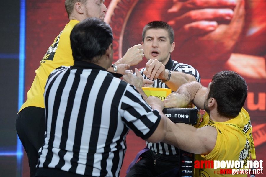 Zloty Tur 2015 by Mark Kazus - Right Hand # Armwrestling # Armpower.net