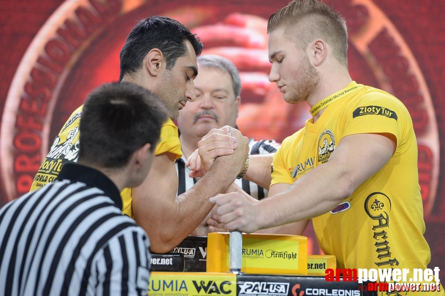 Zloty Tur 2015 by Mark Kazus - Right Hand # Armwrestling # Armpower.net