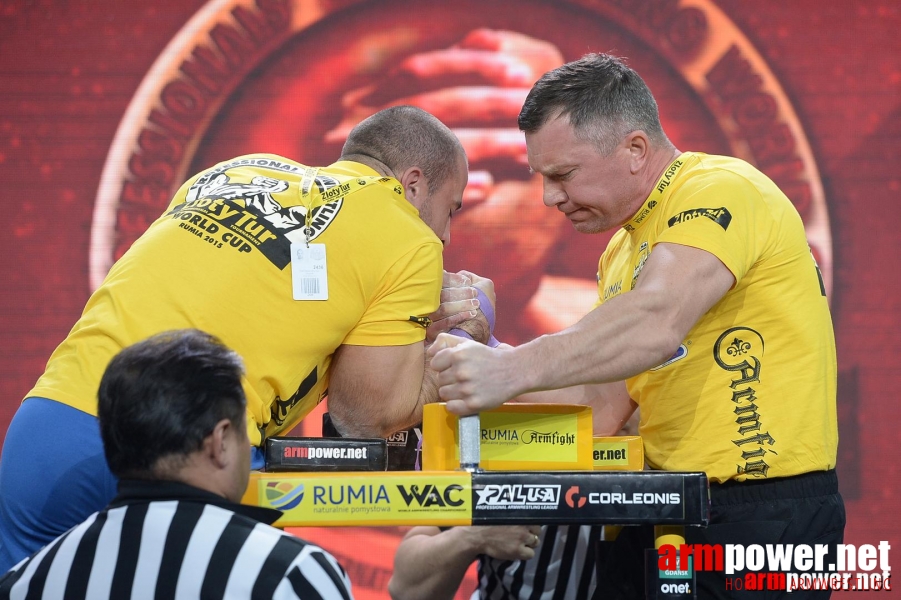 Zloty Tur 2015 by Mark Kazus - Right Hand # Armwrestling # Armpower.net