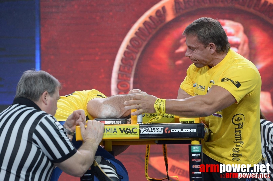 Zloty Tur 2015 by Mark Kazus - Right Hand # Siłowanie na ręce # Armwrestling # Armpower.net