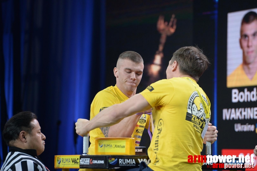 Zloty Tur 2015 by Mark Kazus - Right Hand # Armwrestling # Armpower.net