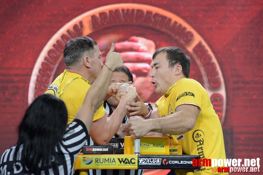 Zloty Tur 2015 by Mark Kazus - Right Hand # Siłowanie na ręce # Armwrestling # Armpower.net