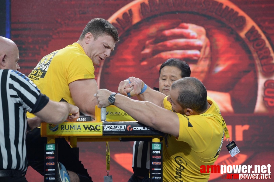 Zloty Tur 2015 by Mark Kazus - Right Hand # Armwrestling # Armpower.net