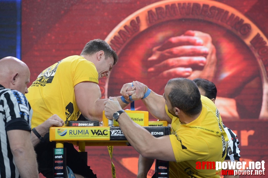 Zloty Tur 2015 by Mark Kazus - Right Hand # Siłowanie na ręce # Armwrestling # Armpower.net