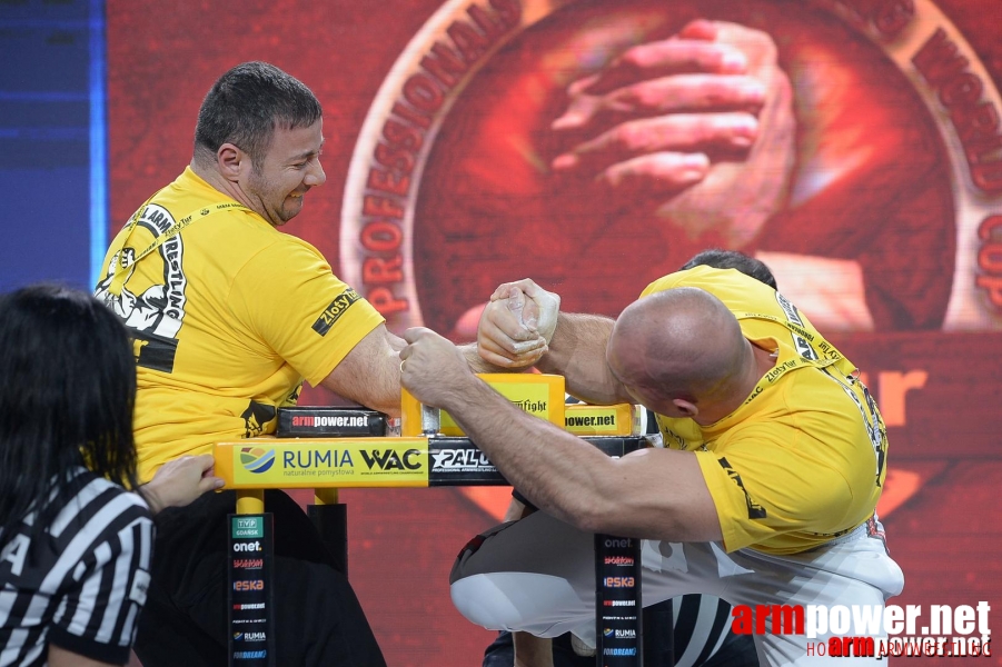 Zloty Tur 2015 by Mark Kazus - Right Hand # Siłowanie na ręce # Armwrestling # Armpower.net