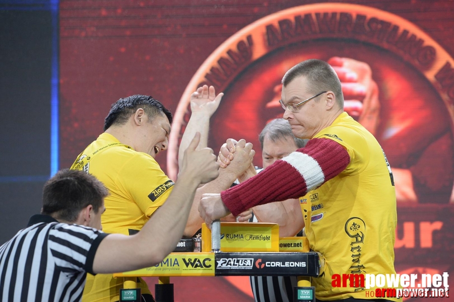 Zloty Tur 2015 by Mark Kazus - Right Hand # Siłowanie na ręce # Armwrestling # Armpower.net