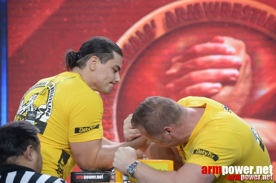 Zloty Tur 2015 by Mark Kazus - Right Hand # Armwrestling # Armpower.net