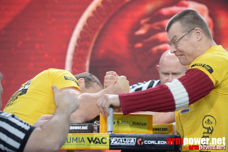 Zloty Tur 2015 by Mark Kazus - Right Hand # Siłowanie na ręce # Armwrestling # Armpower.net