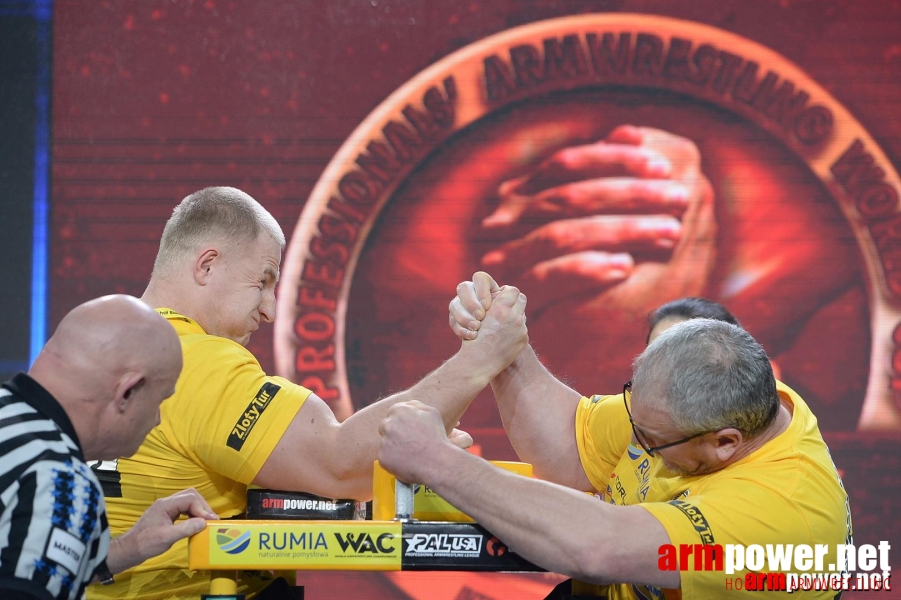 Zloty Tur 2015 by Mark Kazus - Right Hand # Siłowanie na ręce # Armwrestling # Armpower.net