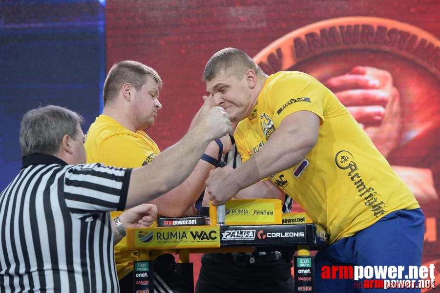 Zloty Tur 2015 by Mark Kazus - Right Hand # Armwrestling # Armpower.net