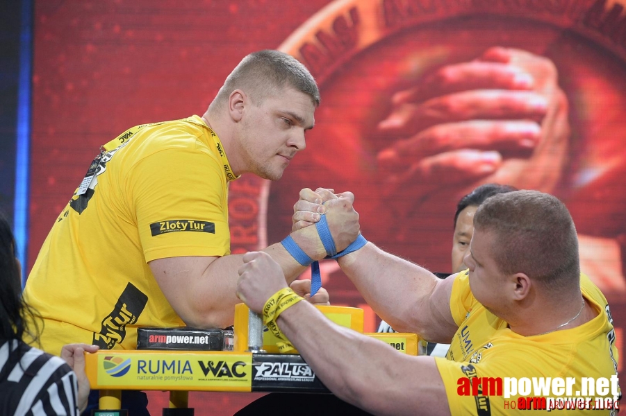 Zloty Tur 2015 by Mark Kazus - Right Hand # Siłowanie na ręce # Armwrestling # Armpower.net