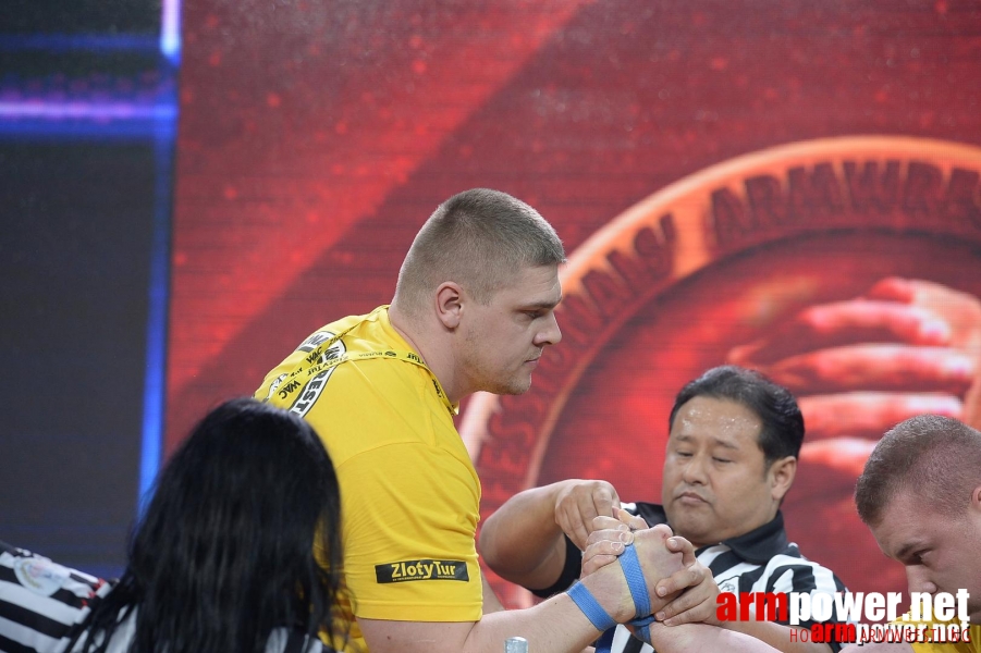 Zloty Tur 2015 by Mark Kazus - Right Hand # Siłowanie na ręce # Armwrestling # Armpower.net