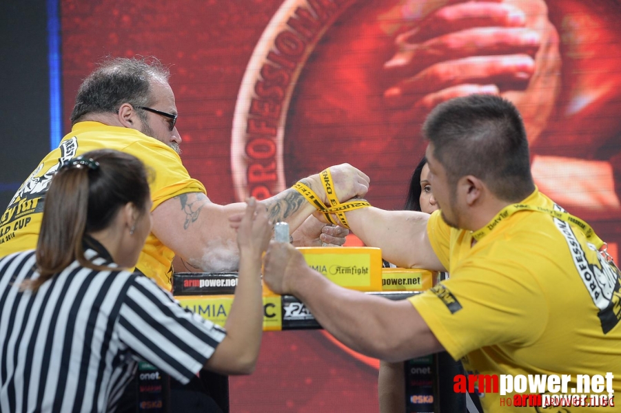 Zloty Tur 2015 by Mark Kazus - Right Hand # Siłowanie na ręce # Armwrestling # Armpower.net