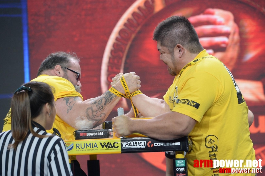 Zloty Tur 2015 by Mark Kazus - Right Hand # Siłowanie na ręce # Armwrestling # Armpower.net