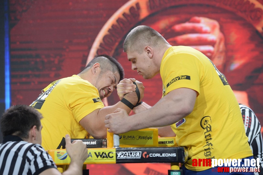 Zloty Tur 2015 by Mark Kazus - Right Hand # Siłowanie na ręce # Armwrestling # Armpower.net