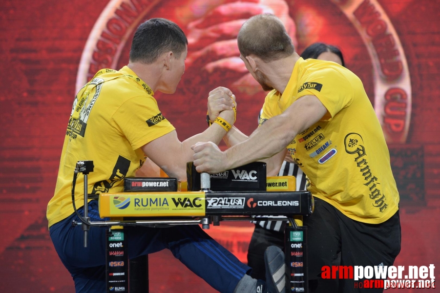 Zloty Tur 2015 by Mark Kazus - Right Hand # Siłowanie na ręce # Armwrestling # Armpower.net