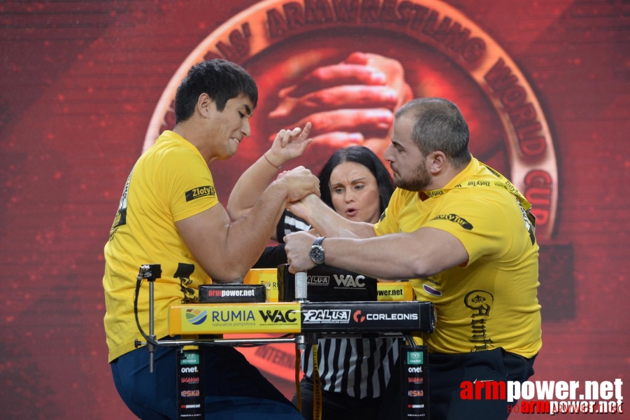 Zloty Tur 2015 by Mark Kazus - Right Hand # Siłowanie na ręce # Armwrestling # Armpower.net