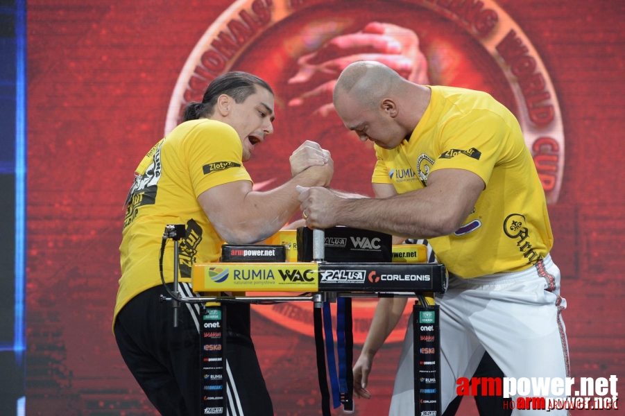 Zloty Tur 2015 by Mark Kazus - Right Hand # Siłowanie na ręce # Armwrestling # Armpower.net