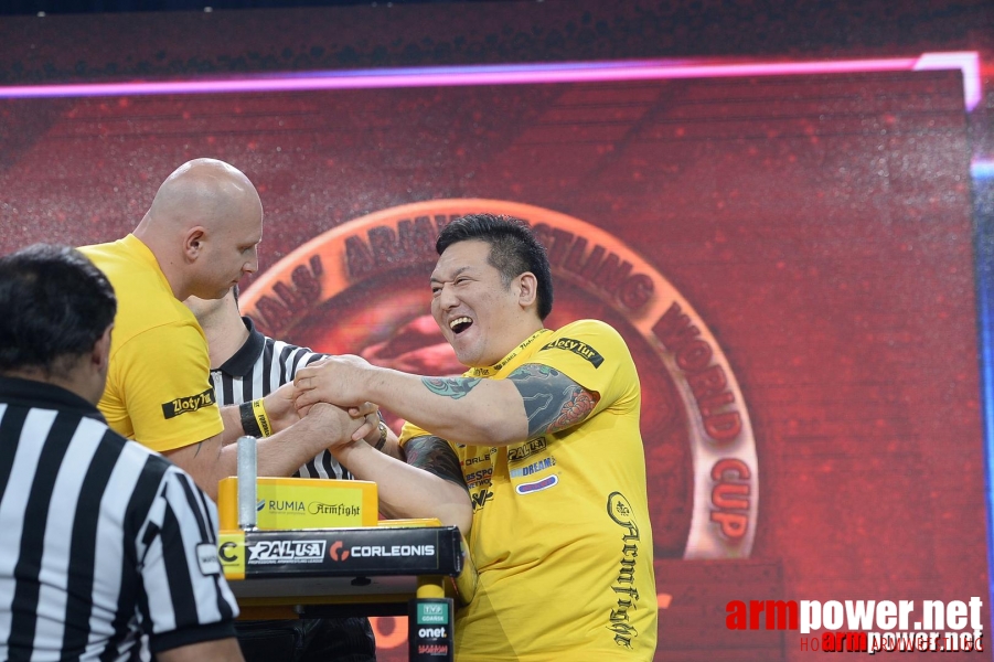 Zloty Tur 2015 by Mark Kazus - Right Hand # Siłowanie na ręce # Armwrestling # Armpower.net