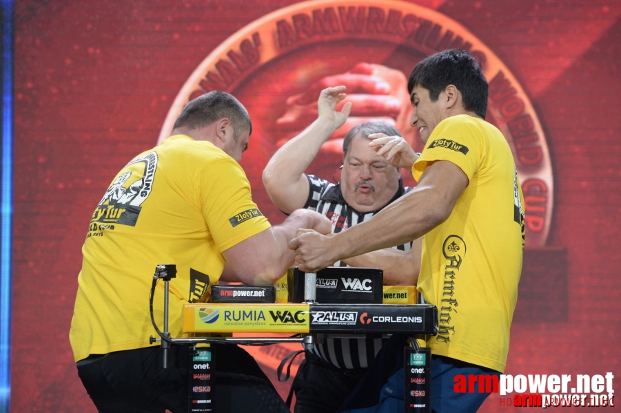 Zloty Tur 2015 by Mark Kazus - Right Hand # Armwrestling # Armpower.net