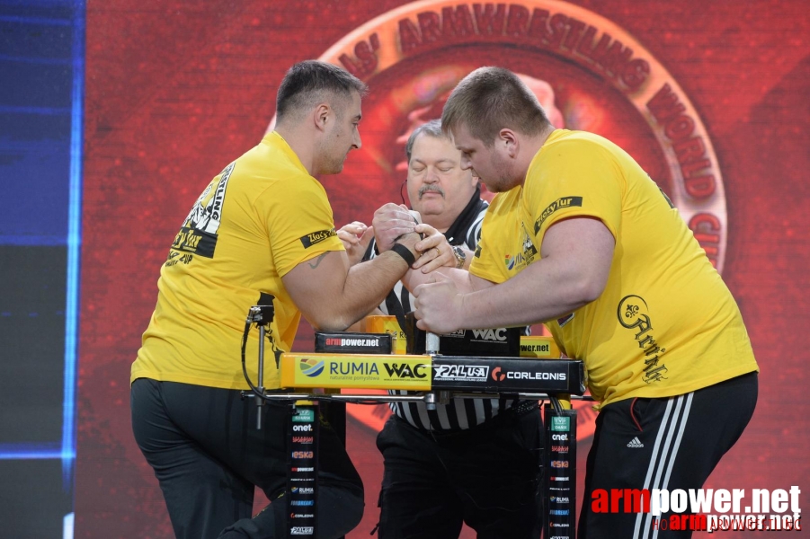 Zloty Tur 2015 by Mark Kazus - Right Hand # Siłowanie na ręce # Armwrestling # Armpower.net