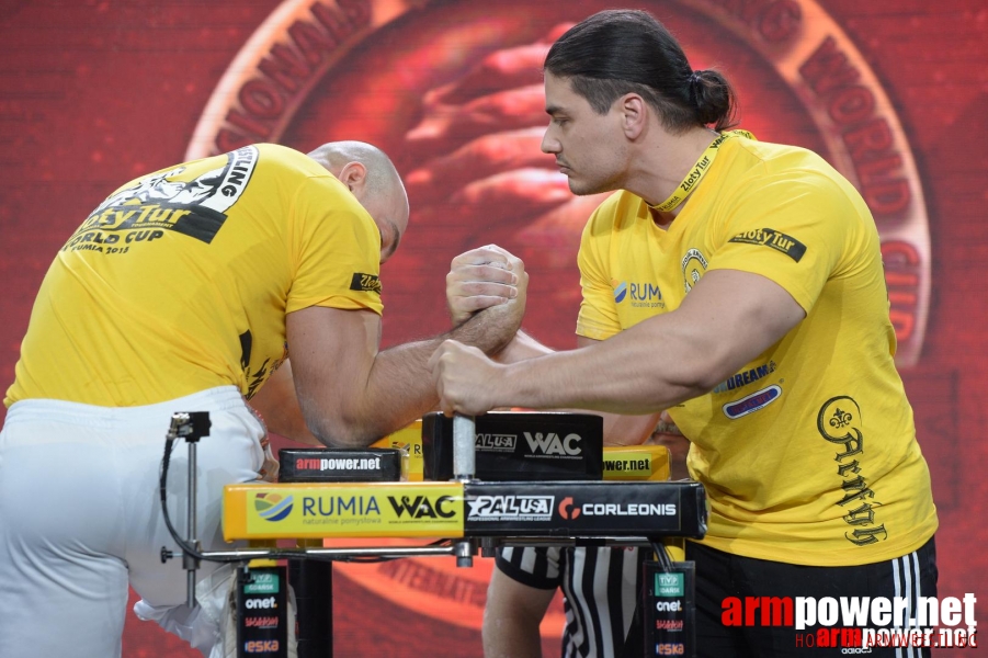 Zloty Tur 2015 by Mark Kazus - Right Hand # Siłowanie na ręce # Armwrestling # Armpower.net