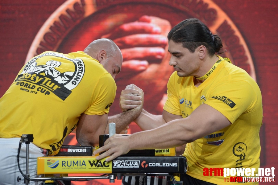 Zloty Tur 2015 by Mark Kazus - Right Hand # Siłowanie na ręce # Armwrestling # Armpower.net