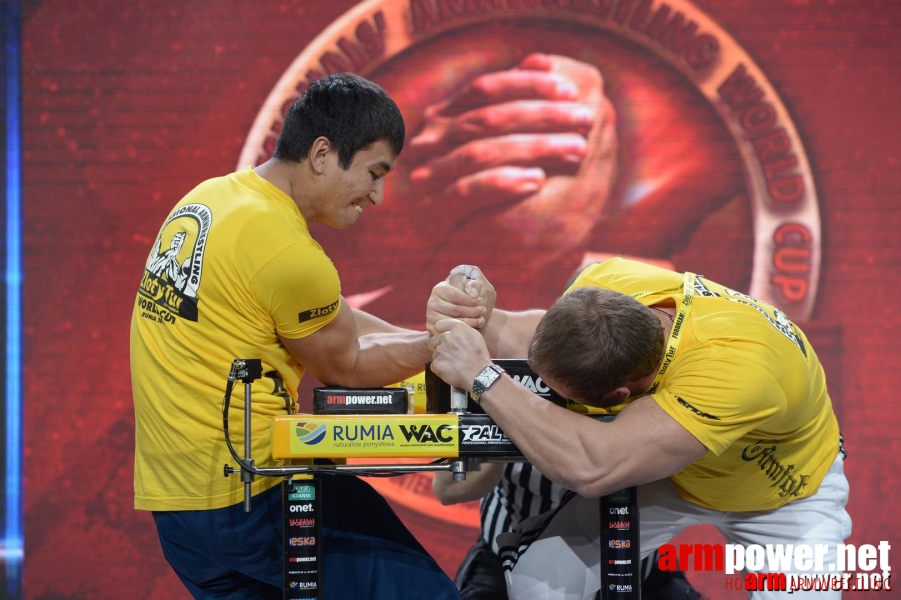 Zloty Tur 2015 by Mark Kazus - Right Hand # Siłowanie na ręce # Armwrestling # Armpower.net