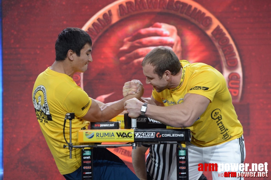 Zloty Tur 2015 by Mark Kazus - Right Hand # Armwrestling # Armpower.net