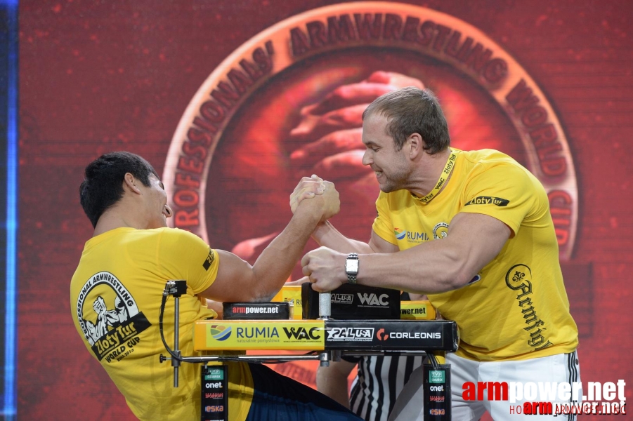 Zloty Tur 2015 by Mark Kazus - Right Hand # Siłowanie na ręce # Armwrestling # Armpower.net