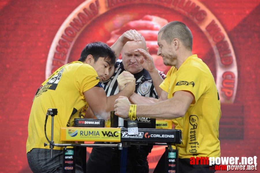 Zloty Tur 2015 by Mark Kazus - Right Hand # Siłowanie na ręce # Armwrestling # Armpower.net