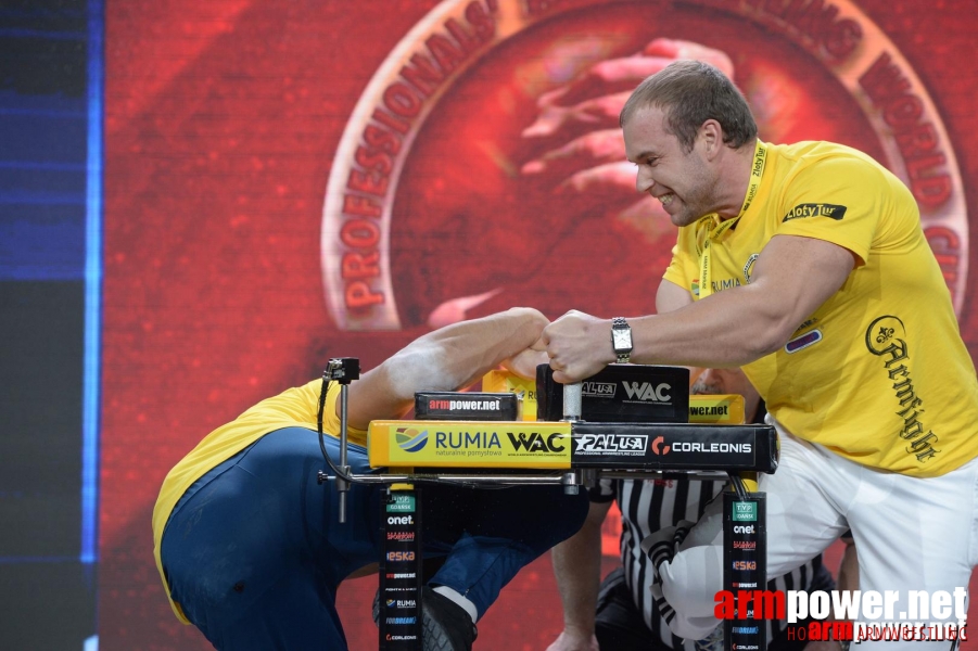 Zloty Tur 2015 by Mark Kazus - Right Hand # Siłowanie na ręce # Armwrestling # Armpower.net