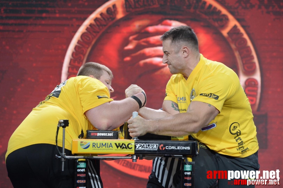 Zloty Tur 2015 by Mark Kazus - Right Hand # Siłowanie na ręce # Armwrestling # Armpower.net