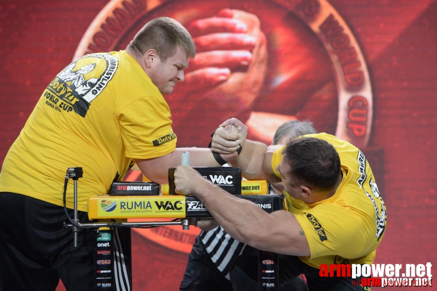 Zloty Tur 2015 by Mark Kazus - Right Hand # Siłowanie na ręce # Armwrestling # Armpower.net