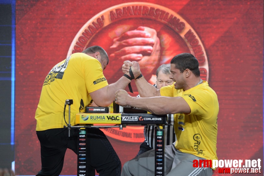 Zloty Tur 2015 by Mark Kazus - Right Hand # Siłowanie na ręce # Armwrestling # Armpower.net