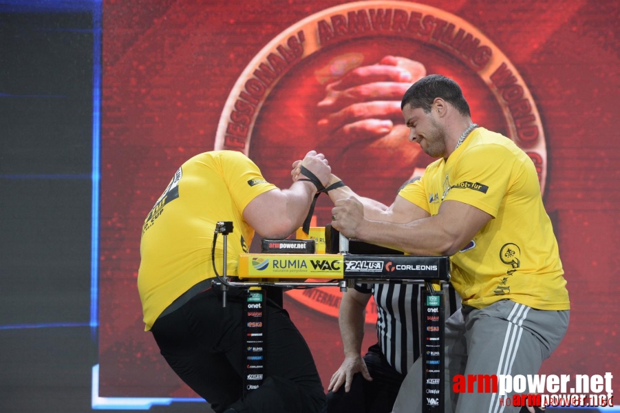 Zloty Tur 2015 by Mark Kazus - Right Hand # Siłowanie na ręce # Armwrestling # Armpower.net