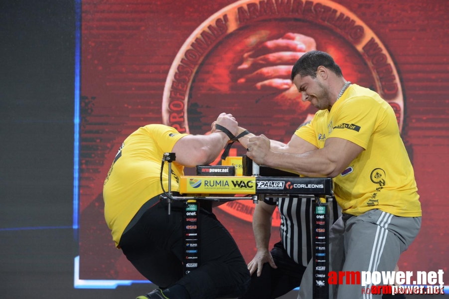 Zloty Tur 2015 by Mark Kazus - Right Hand # Siłowanie na ręce # Armwrestling # Armpower.net