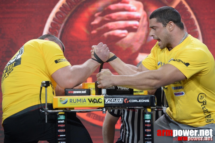 Zloty Tur 2015 by Mark Kazus - Right Hand # Siłowanie na ręce # Armwrestling # Armpower.net