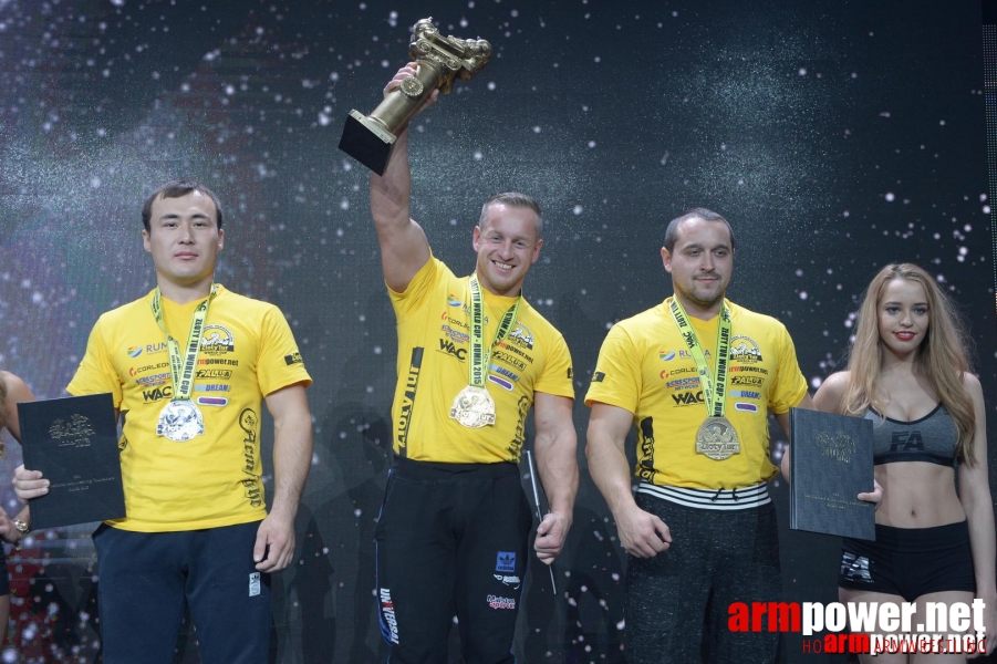 Zloty Tur 2015 by Mark Kazus - Right Hand # Siłowanie na ręce # Armwrestling # Armpower.net