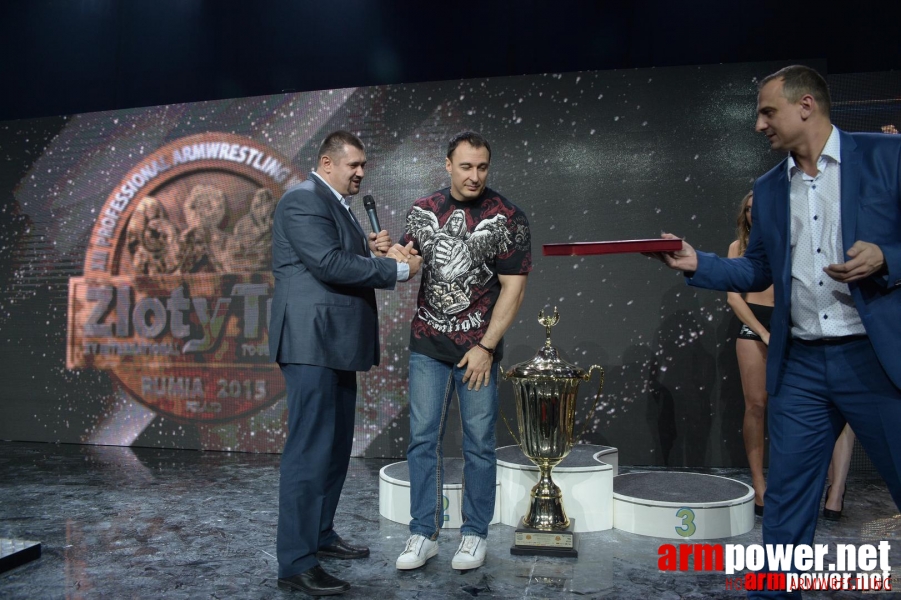 Zloty Tur 2015 by Mark Kazus - Right Hand # Armwrestling # Armpower.net