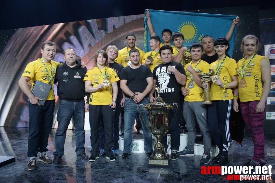 Zloty Tur 2015 by Mark Kazus - Right Hand # Armwrestling # Armpower.net