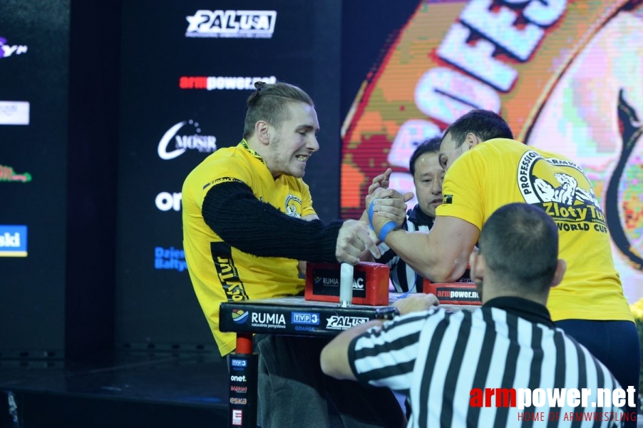 Zloty Tur 2016 - left hand by Mark Kazus # Armwrestling # Armpower.net