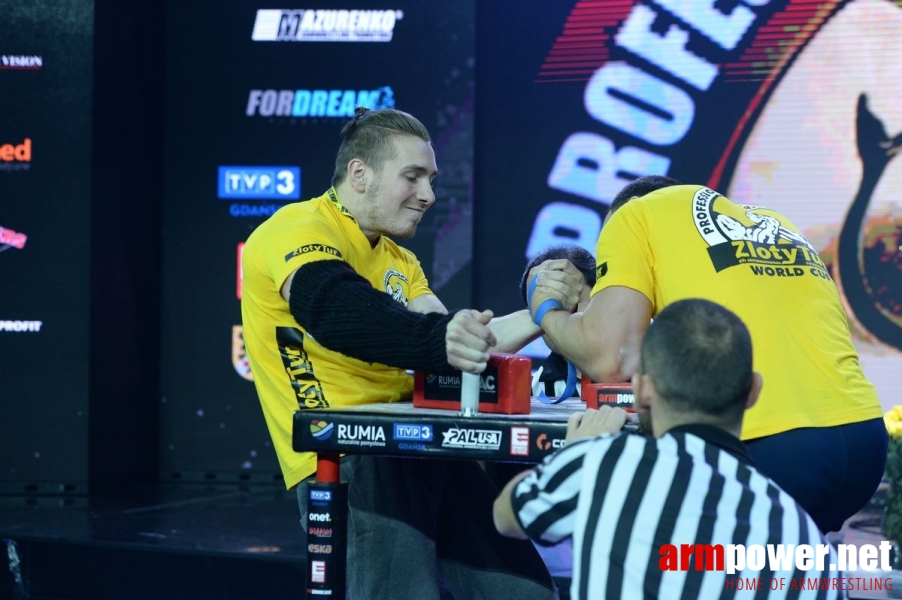 Zloty Tur 2016 - left hand by Mark Kazus # Armwrestling # Armpower.net