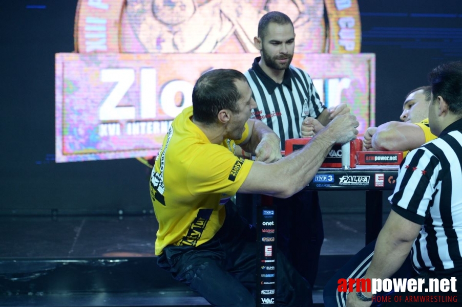 Zloty Tur 2016 - left hand by Mark Kazus # Armwrestling # Armpower.net